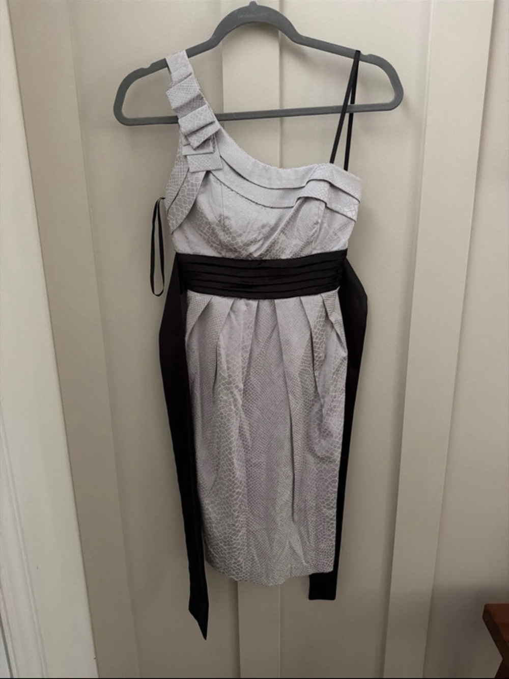 Asymmetric One-Shoulder Silver Dress with Black Waist Sash